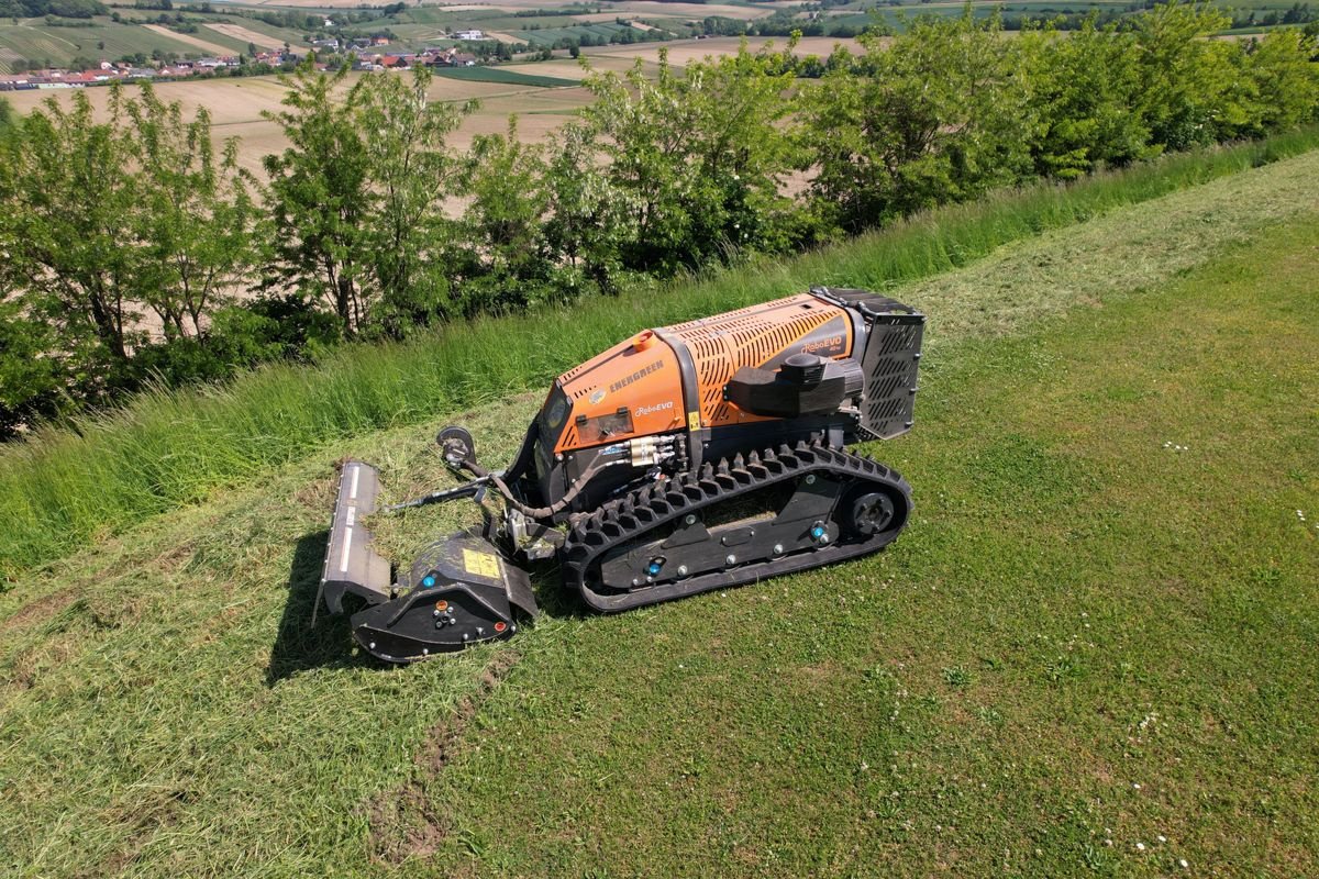 Böschungsmähgerät Türe ait Energreen RoboEVO | Grasmulcher HEAD 130, Gebrauchtmaschine içinde Krustetten (resim 3)